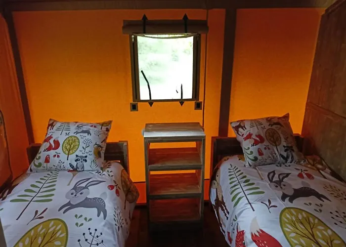 Trappeur Avec Jacuzzi Et Ferme Pedagogique - Fr-1-410-458 Cérans-Foulletourte